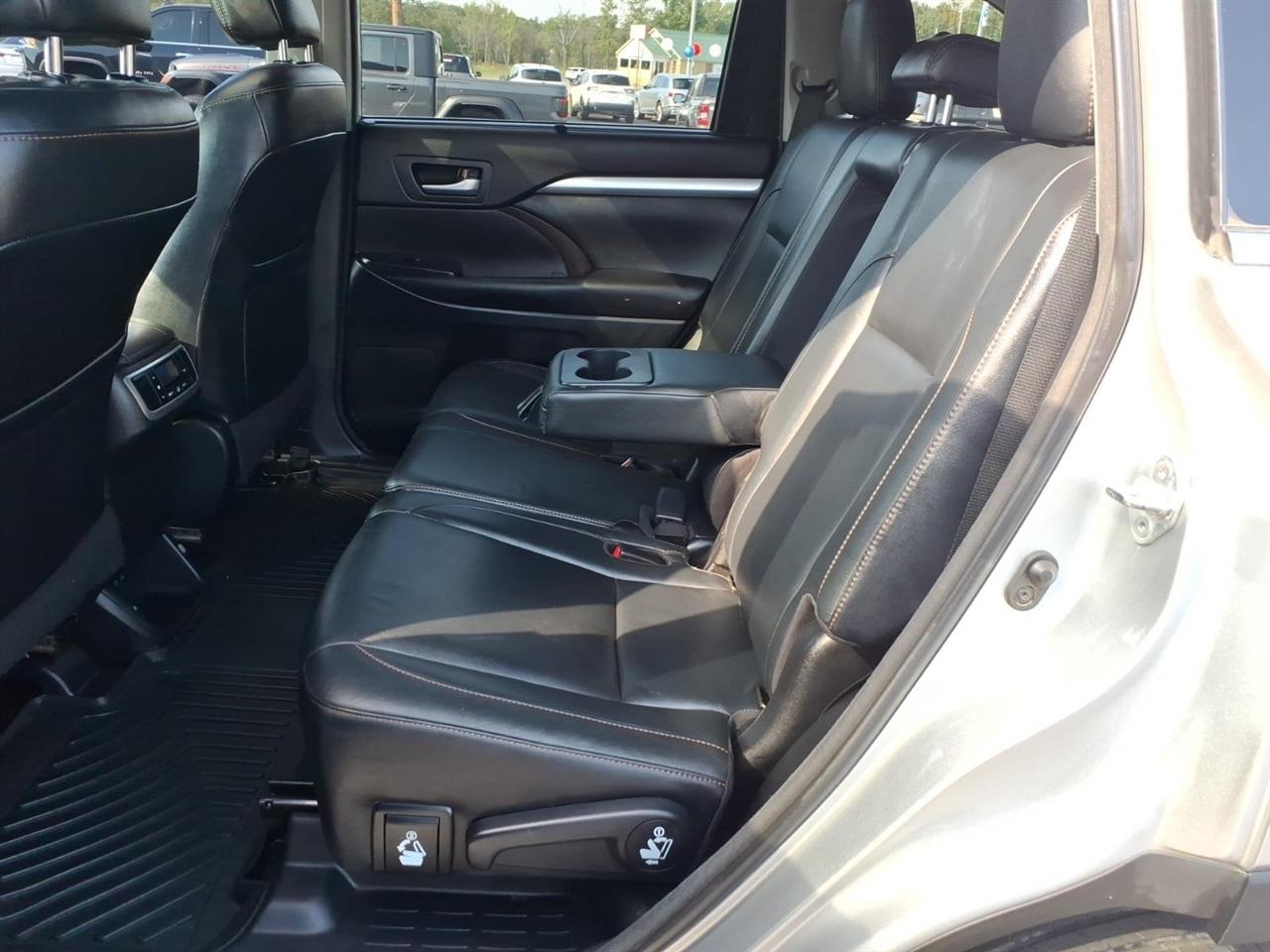 Toyota Highlander  2018