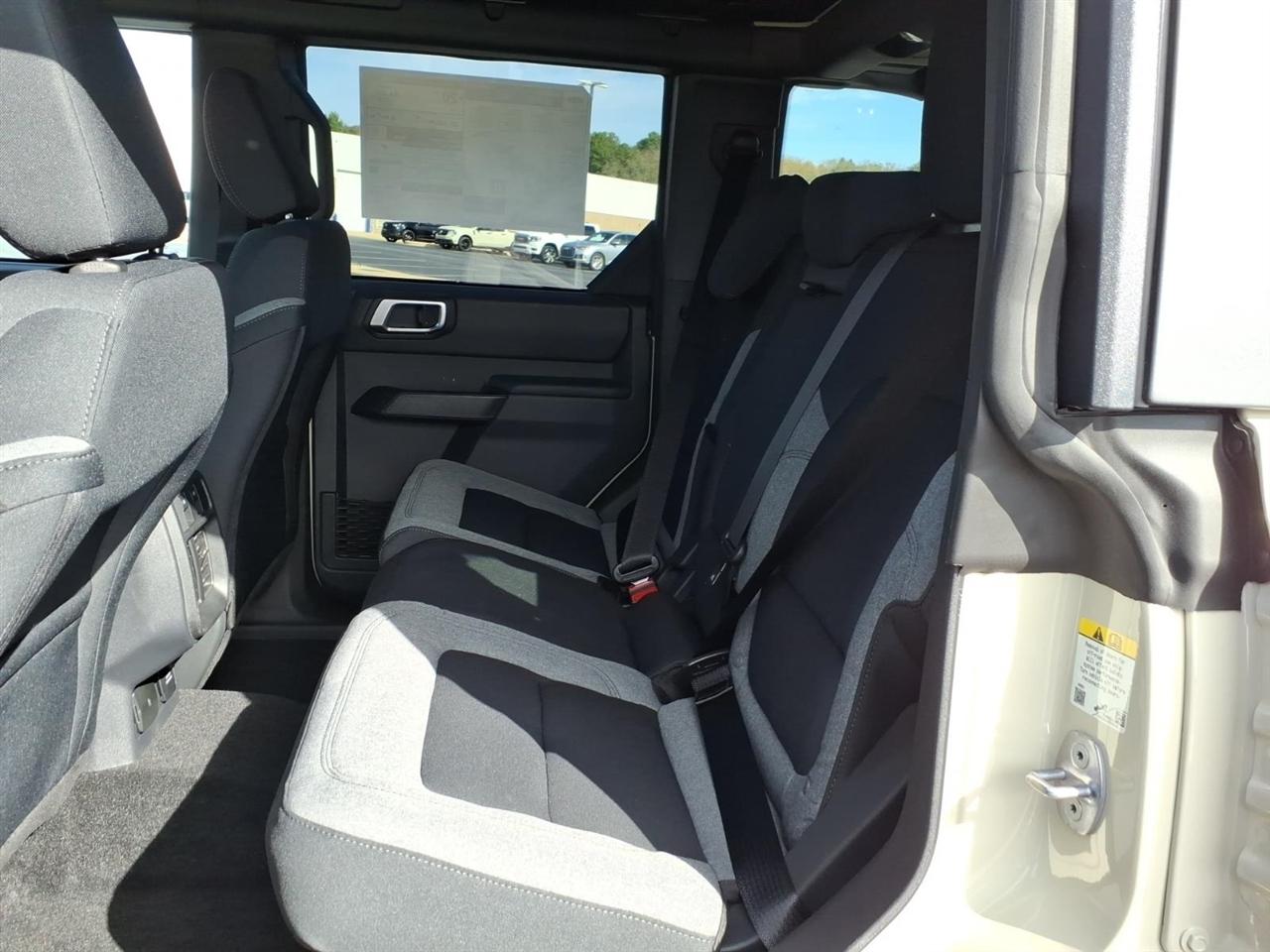 Ford Bronco  2026