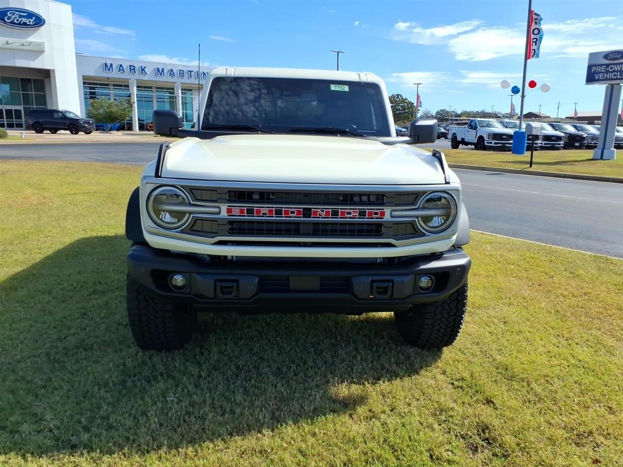 Ford Bronco  2026