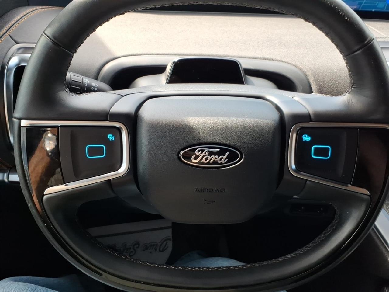 Ford Expedition  2025