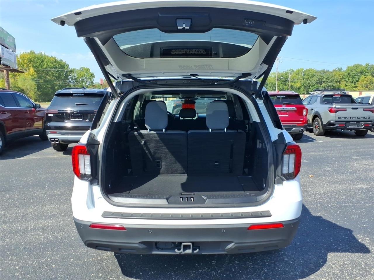 Ford Explorer  2025