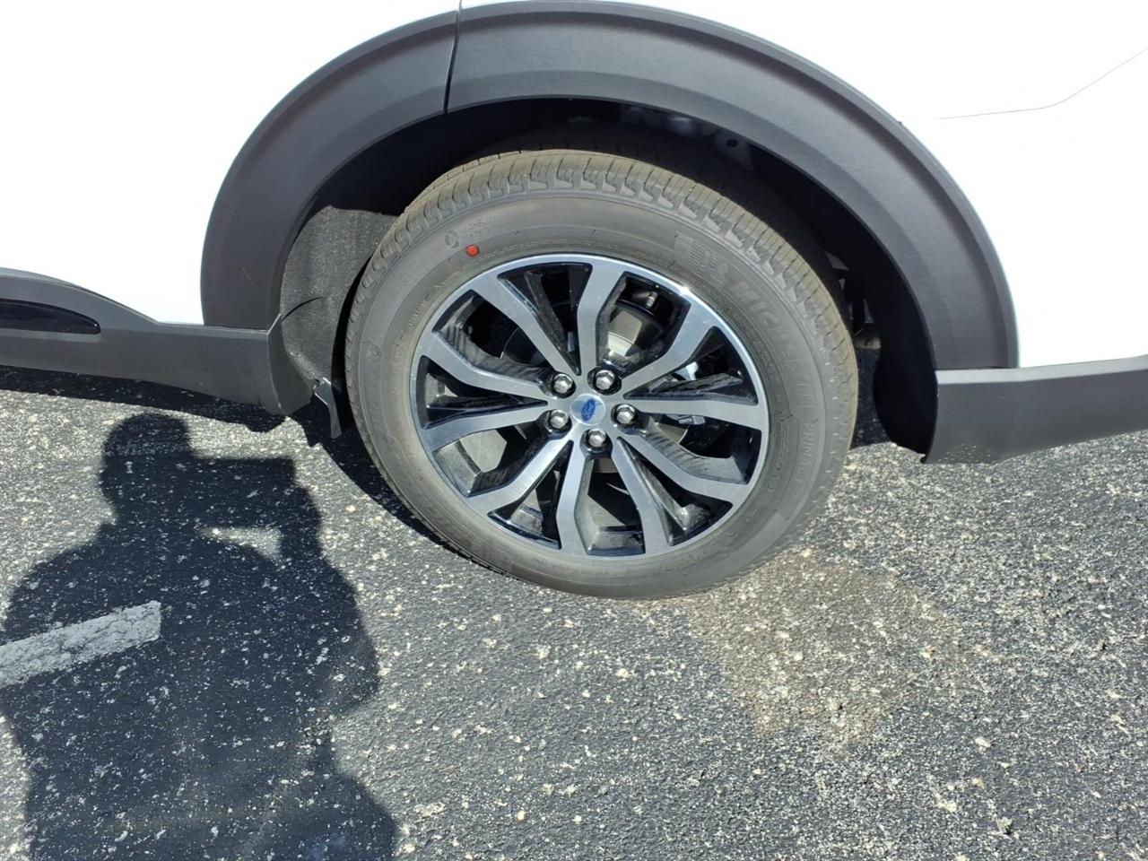 Ford Explorer  2027