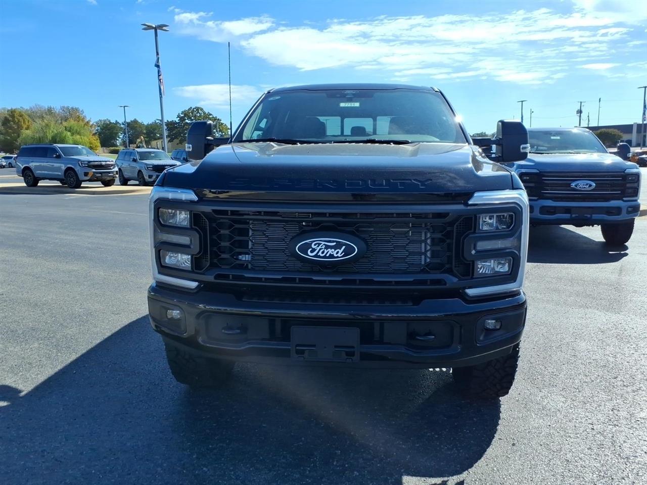 Ford Super Duty F-250 SRW  2027