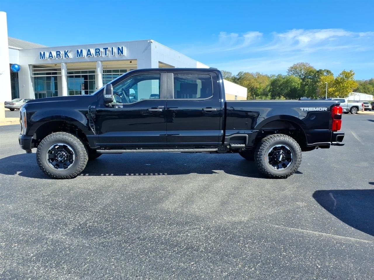 Ford Super Duty F-250 SRW  2027