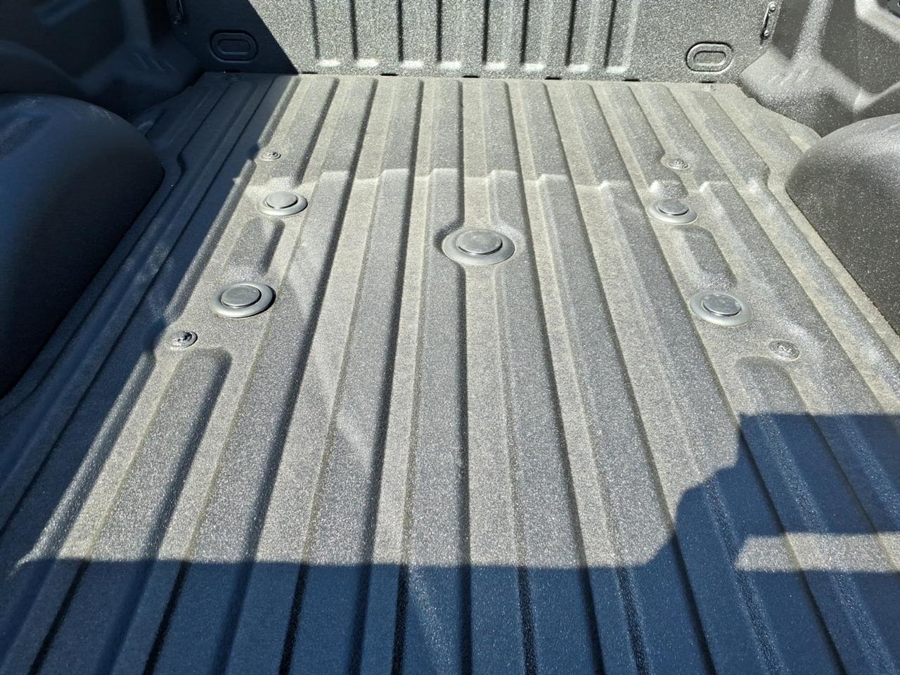 Ford Super Duty F-250 SRW  2027