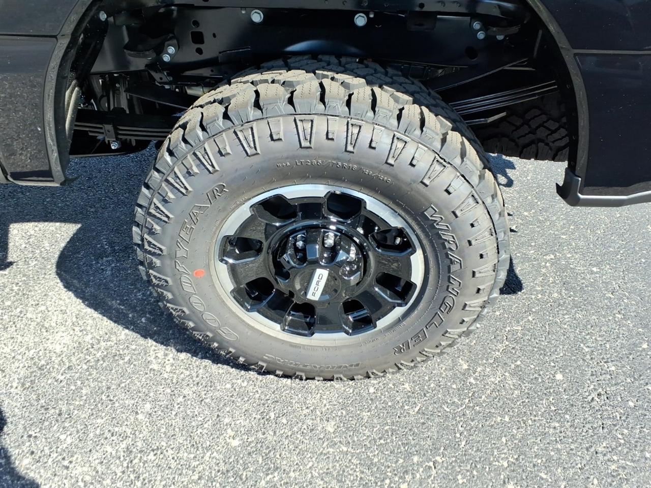 Ford Super Duty F-250 SRW  2027