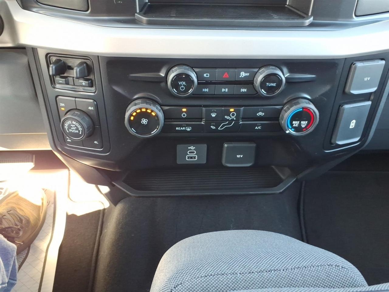 Ford Super Duty F-250 SRW  2027