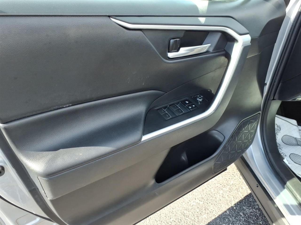 Toyota RAV4  2023
