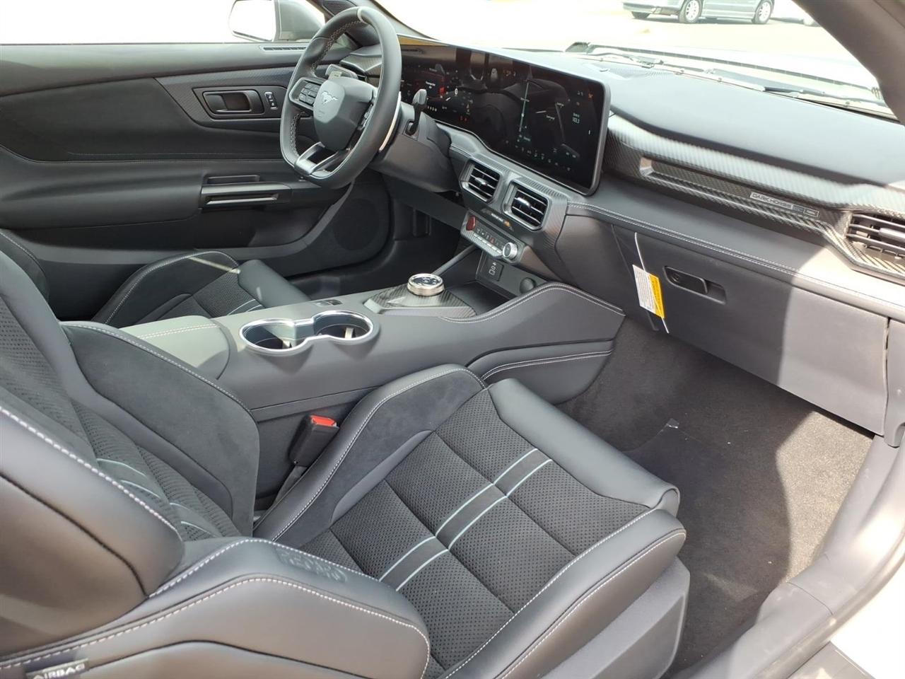 Ford Mustang  2026