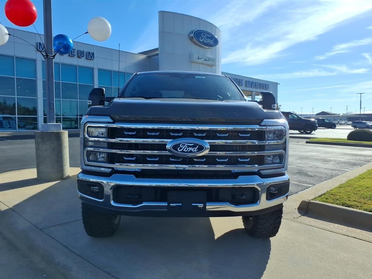 Ford Super Duty F-250 SRW  2027