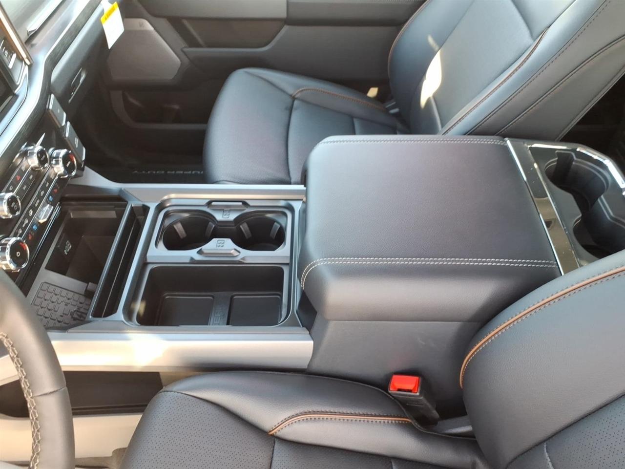 Ford Super Duty F-250 SRW  2027