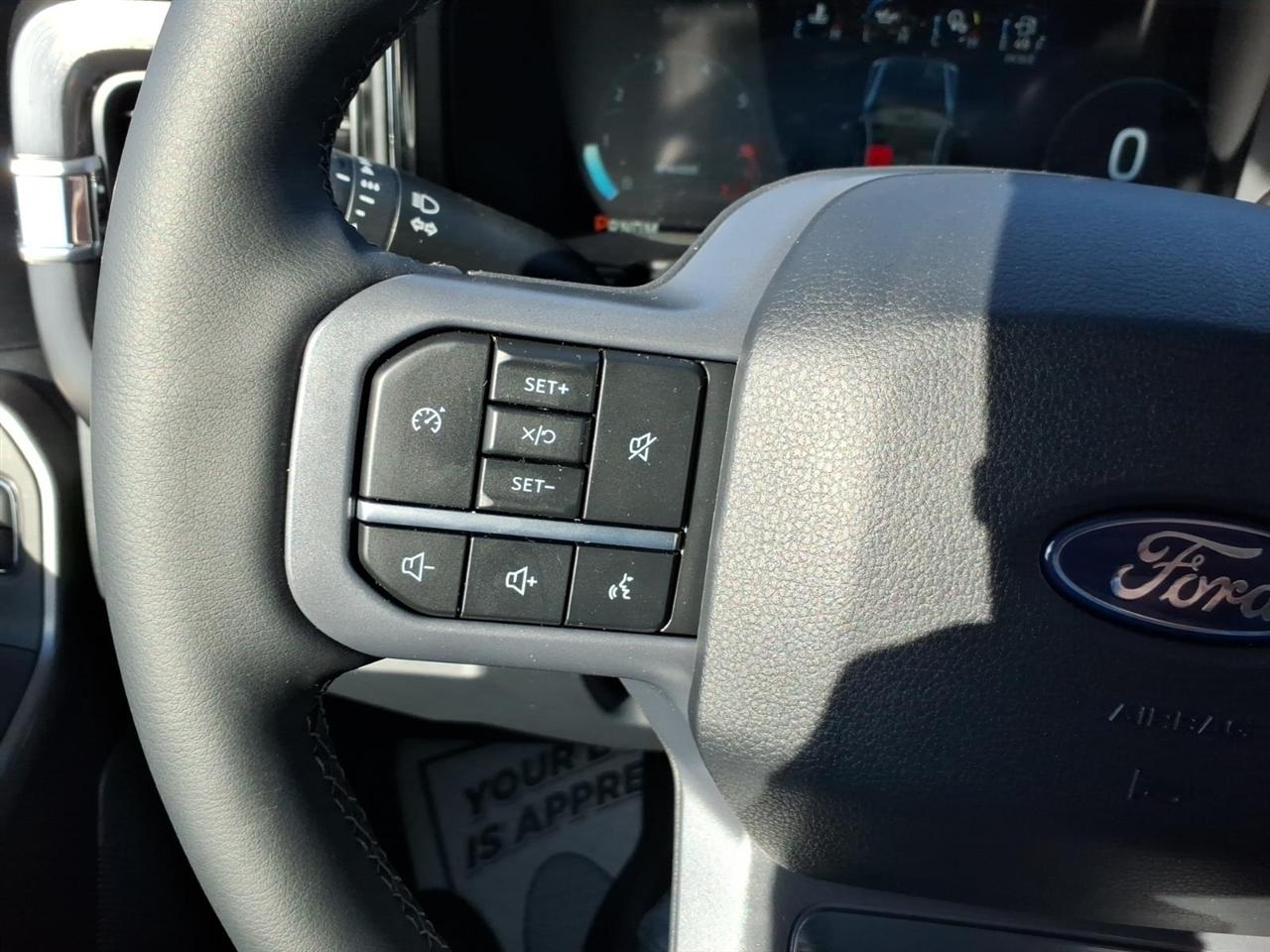 Ford Super Duty F-250 SRW  2027