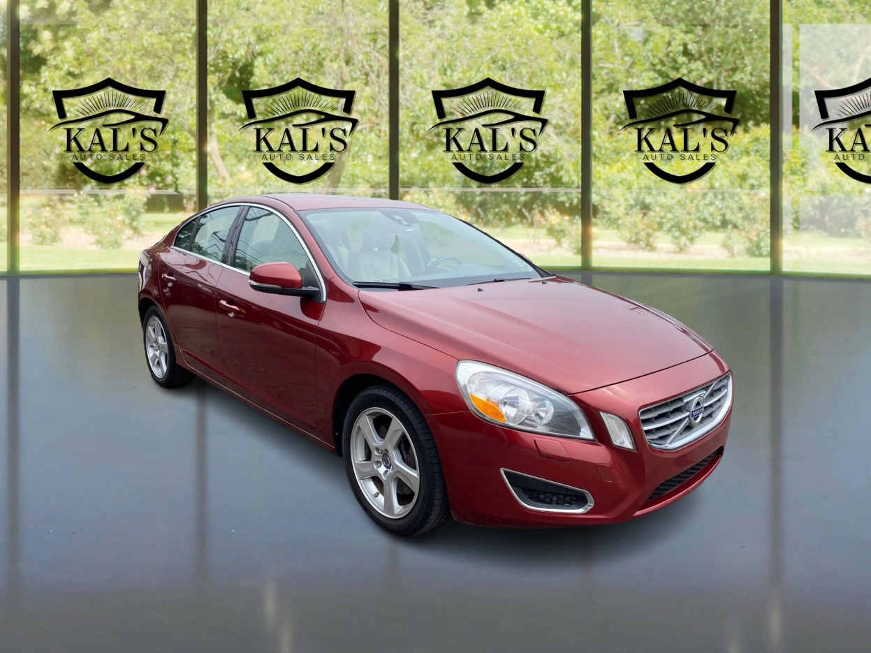 Volvo S60 FWD 4dr Sdn T5 2012