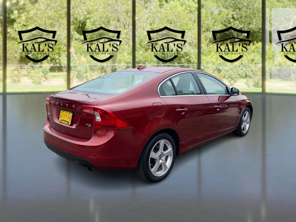 Volvo S60 FWD 4dr Sdn T5 2012