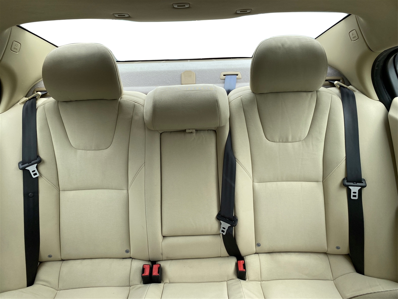 Volvo S60 FWD 4dr Sdn T5 2012