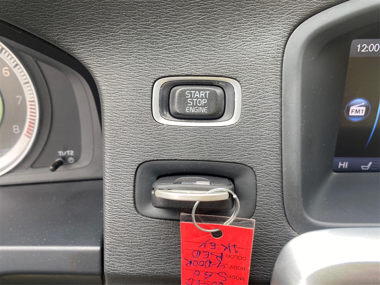 Volvo S60 FWD 4dr Sdn T5 2012