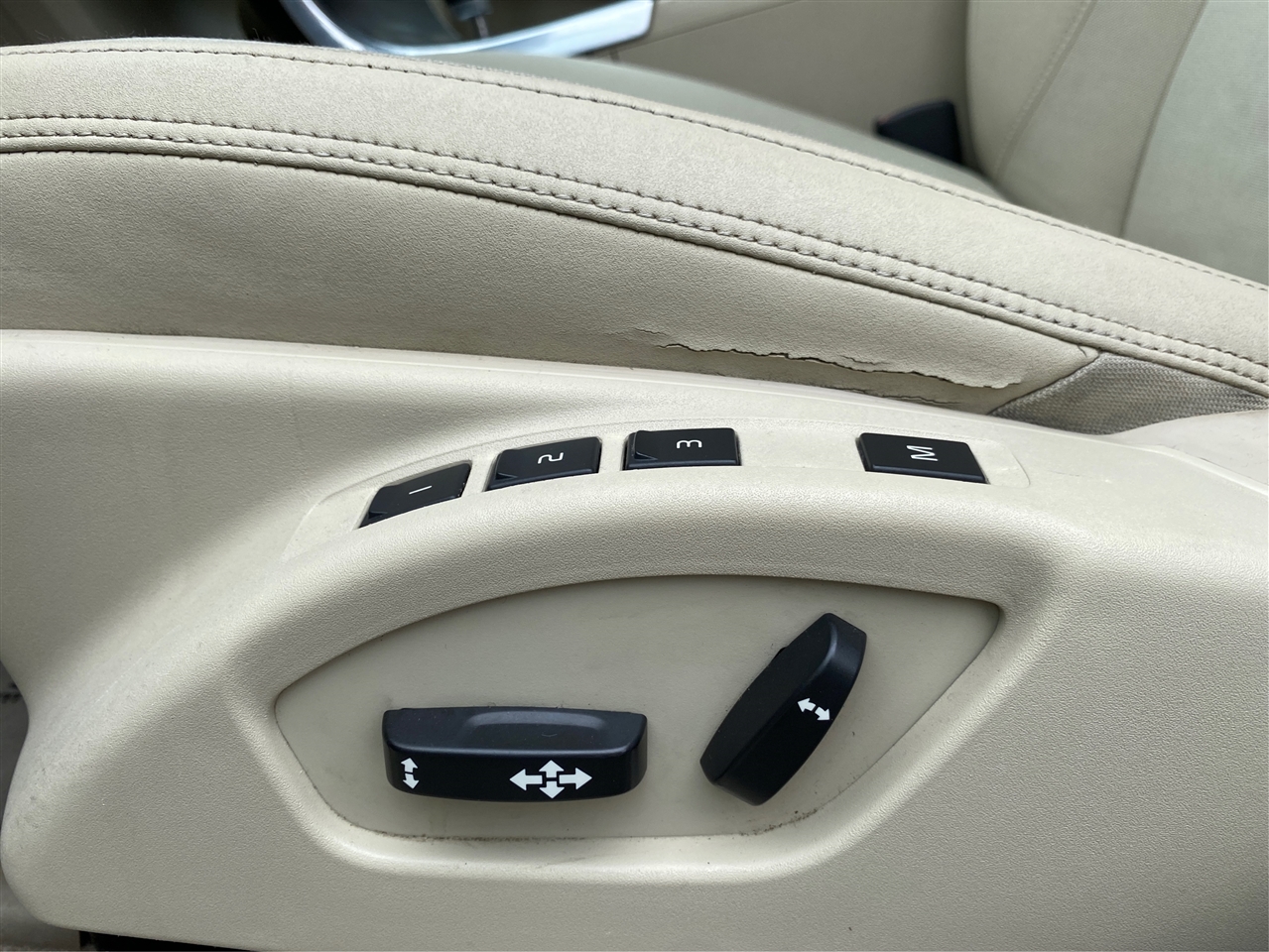 Volvo S60 FWD 4dr Sdn T5 2012