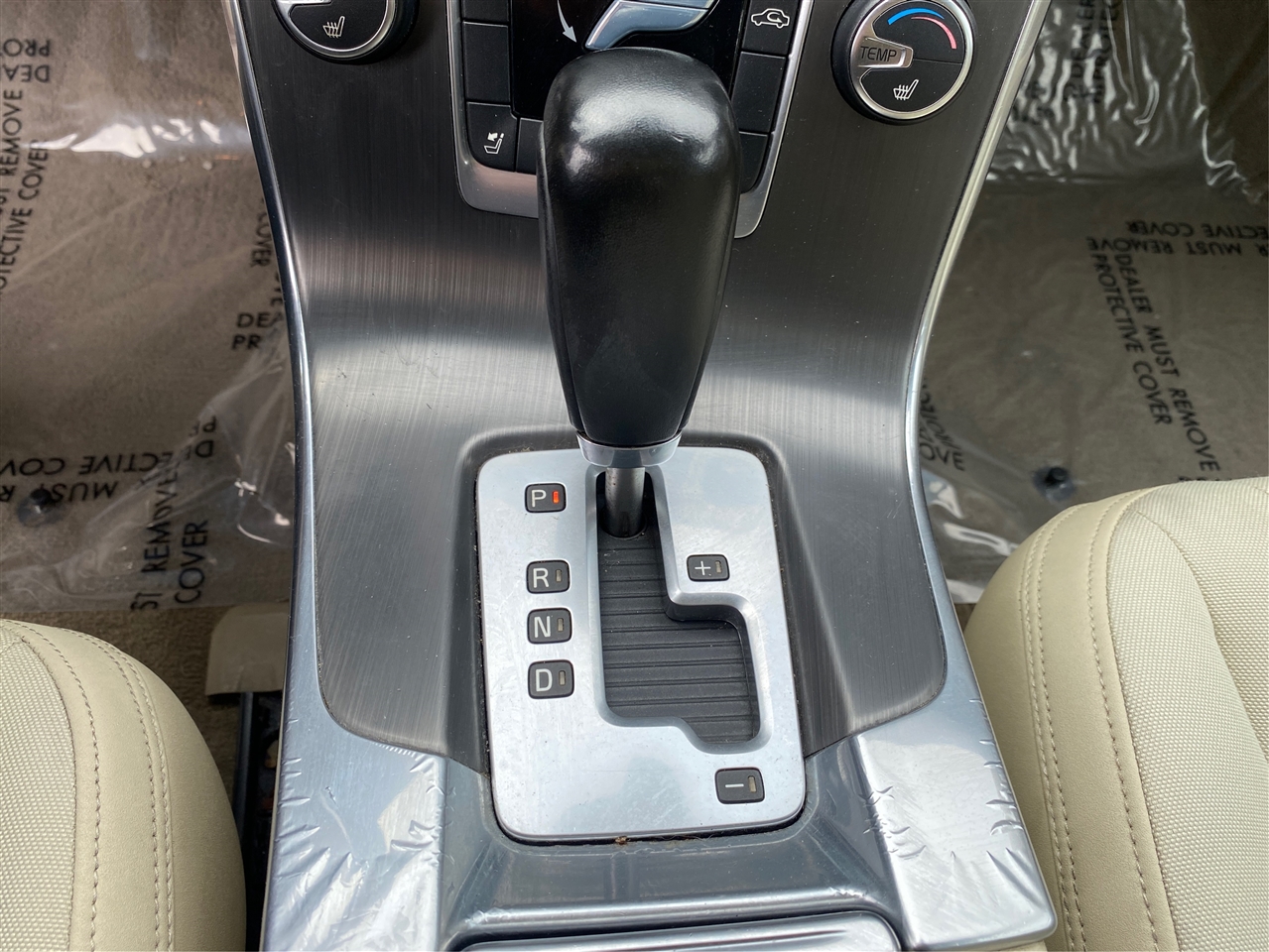 Volvo S60 FWD 4dr Sdn T5 2012