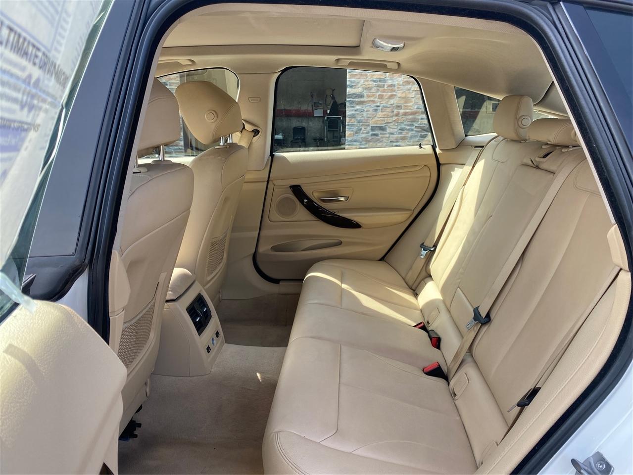 BMW 3-Series Gran Turismo 5dr 328i xDrive Gran Turismo AWD SULEV 2015