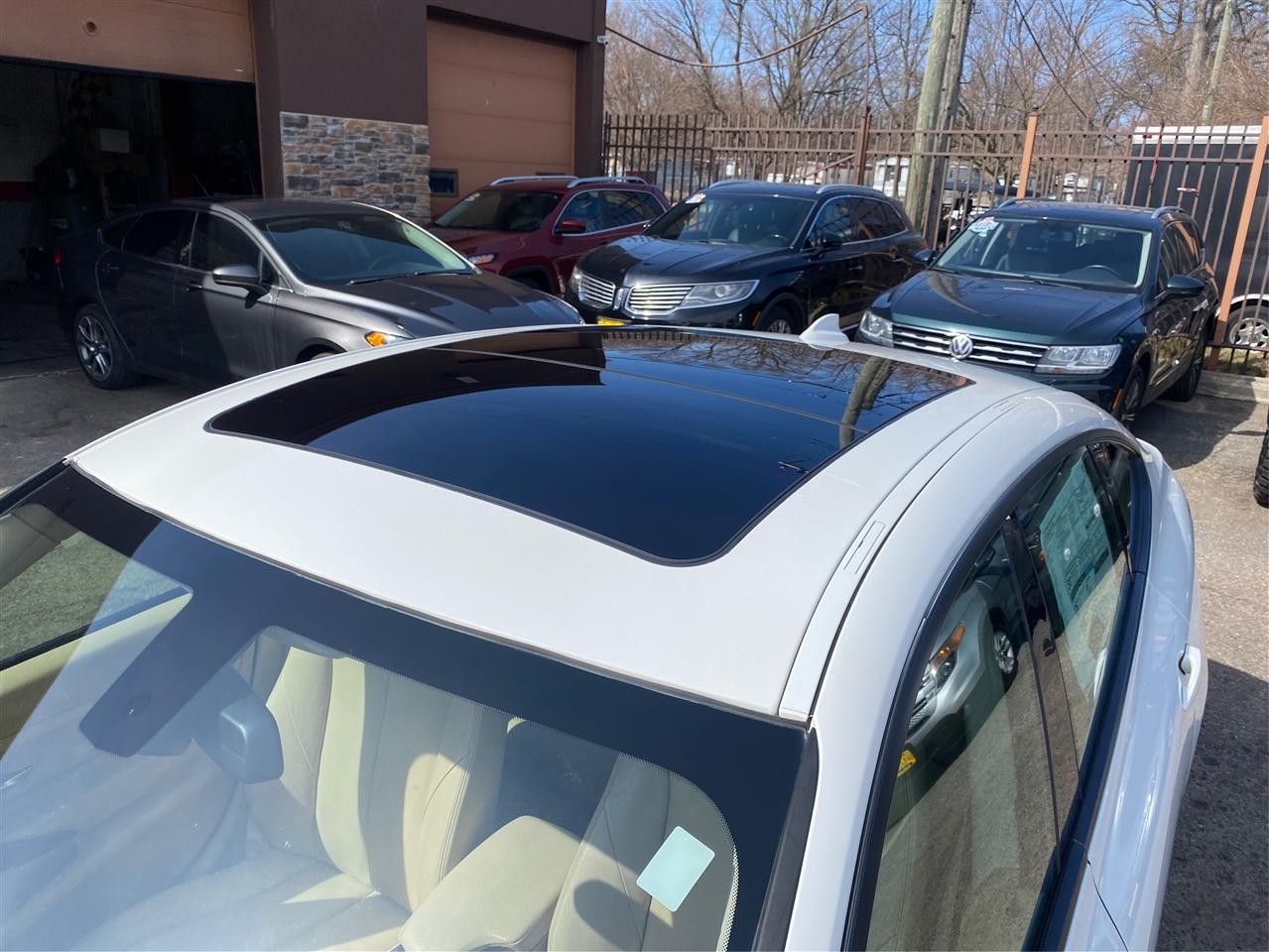 BMW 3-Series Gran Turismo 5dr 328i xDrive Gran Turismo AWD SULEV 2015