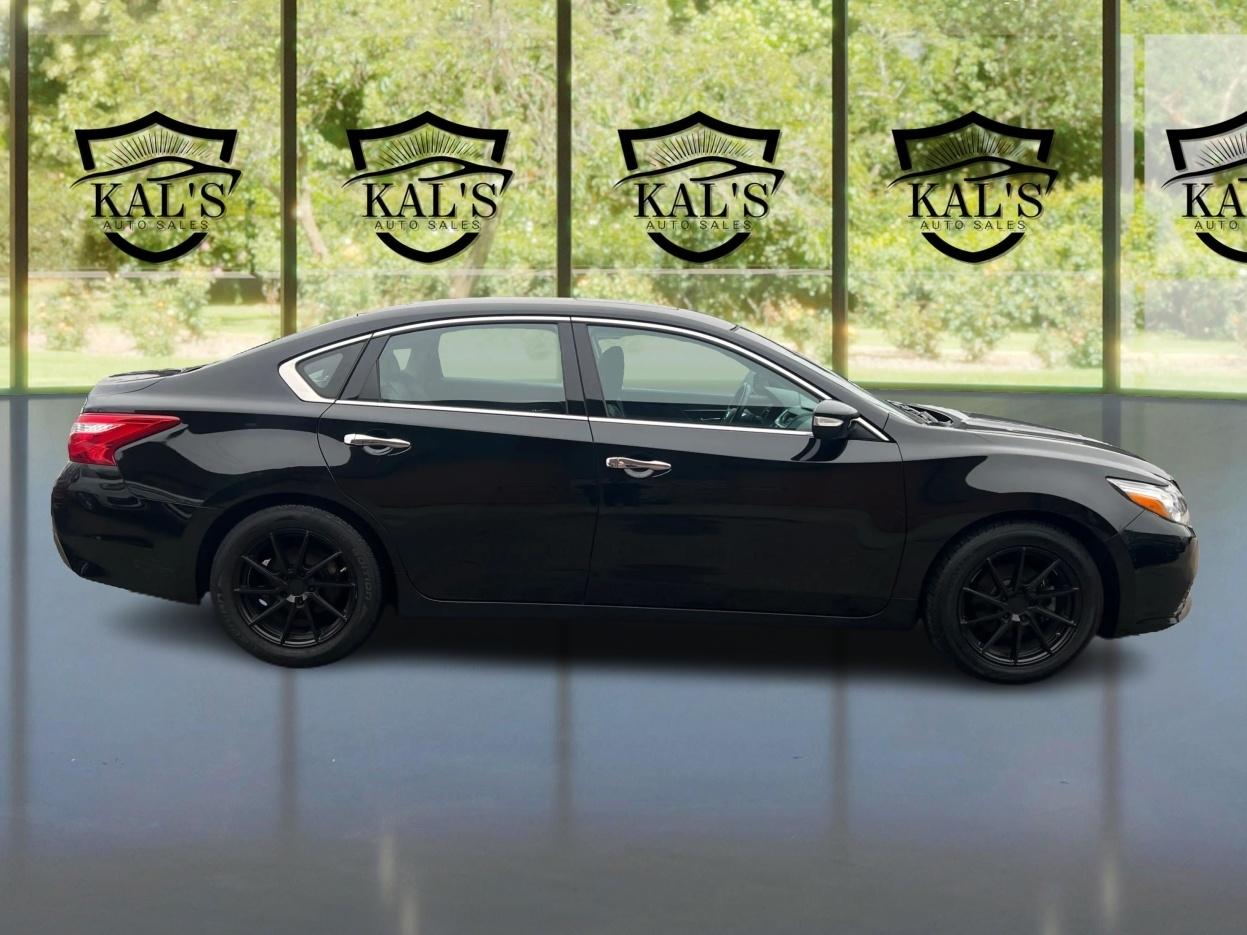 Nissan Altima 2.5 SL Sedan 2017