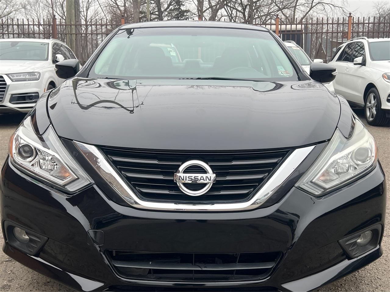 Nissan Altima 2.5 SL Sedan 2017