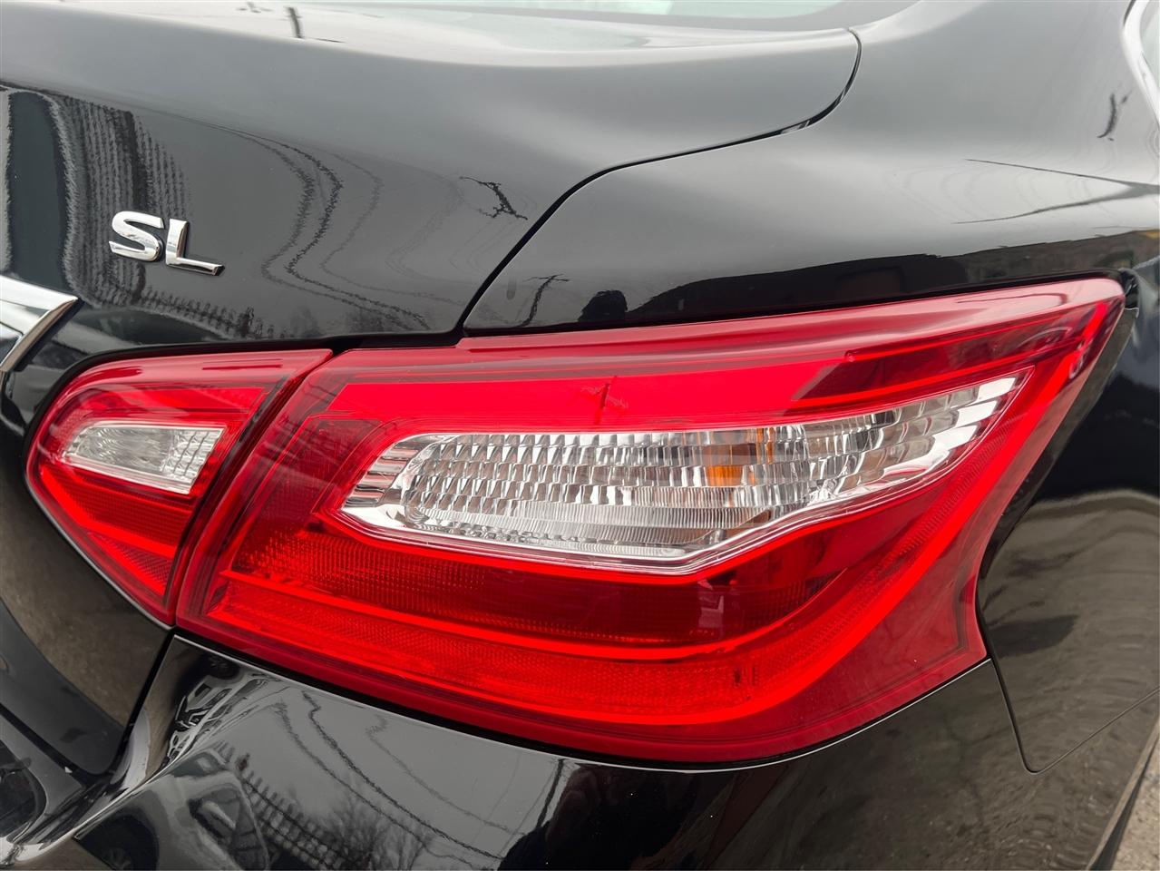 Nissan Altima 2.5 SL Sedan 2017