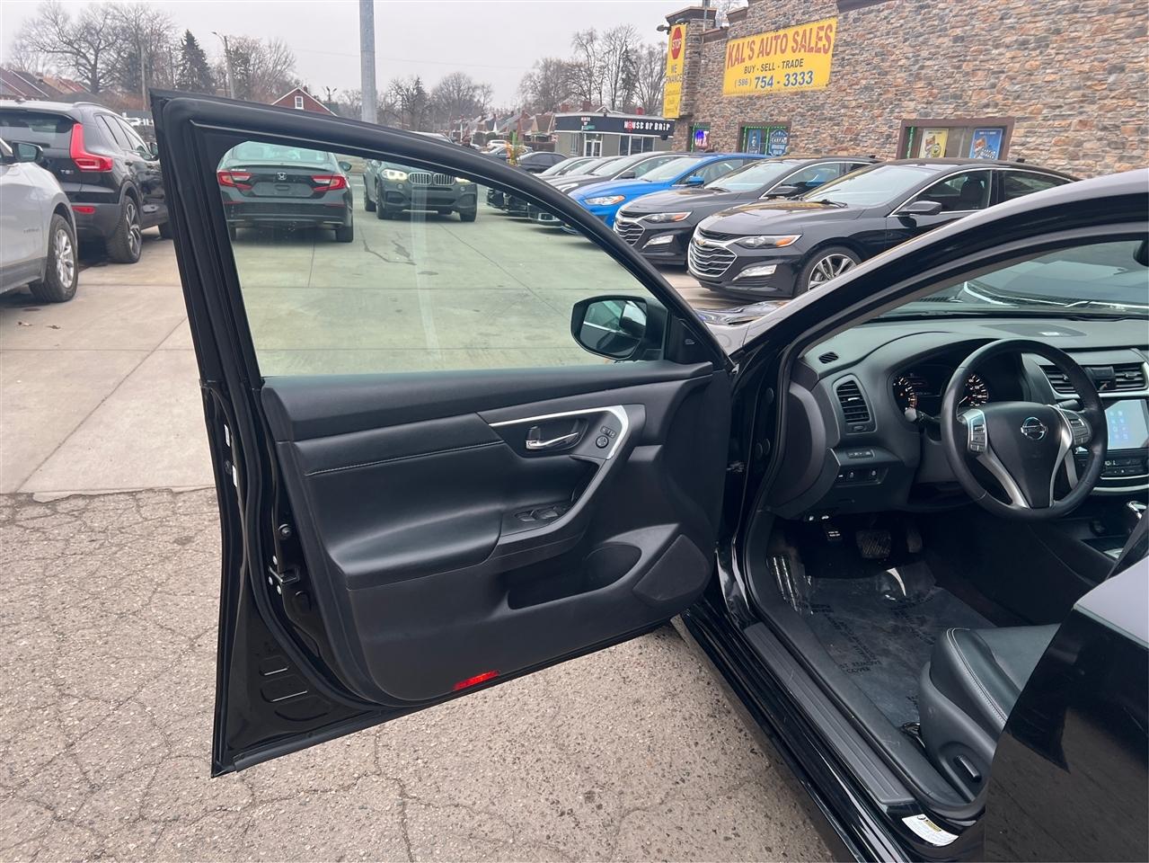 Nissan Altima 2.5 SL Sedan 2017