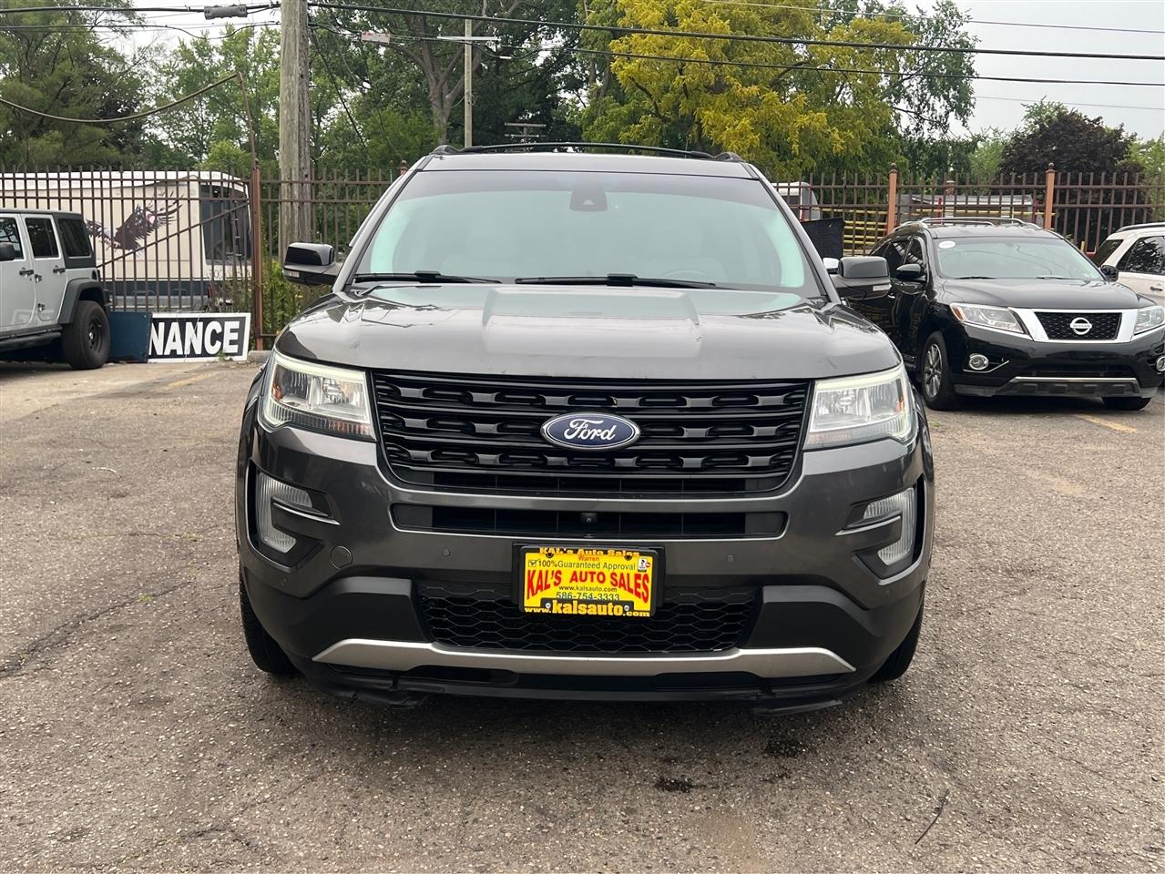 Ford Explorer 4WD 4dr Platinum 2016