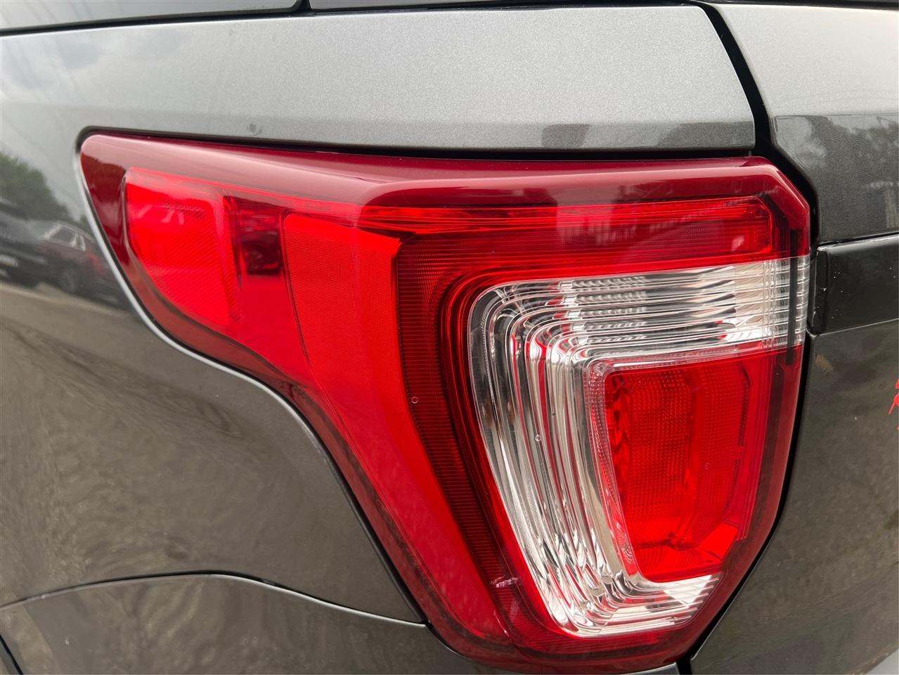 Ford Explorer 4WD 4dr Platinum 2016