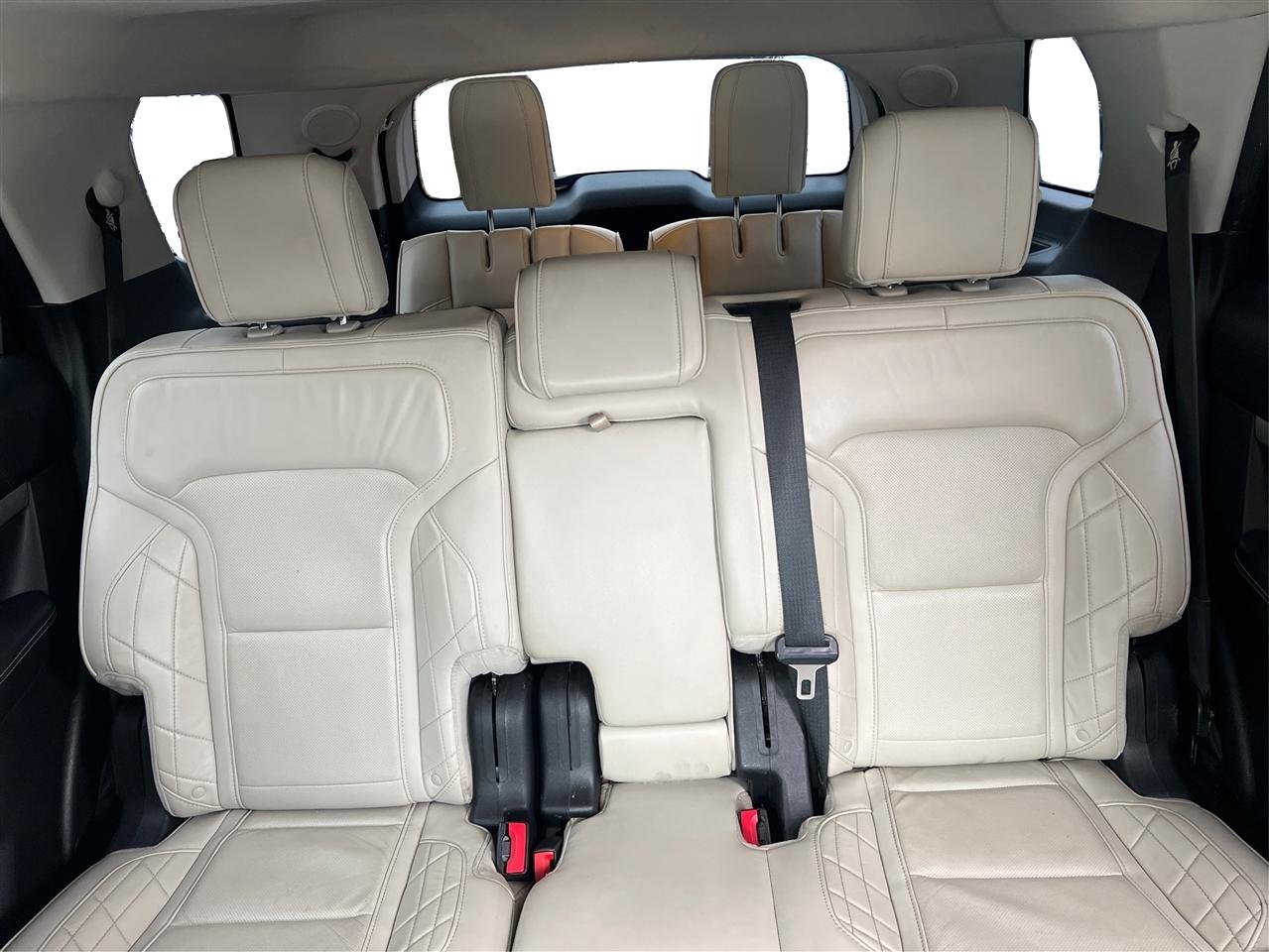 Ford Explorer 4WD 4dr Platinum 2016