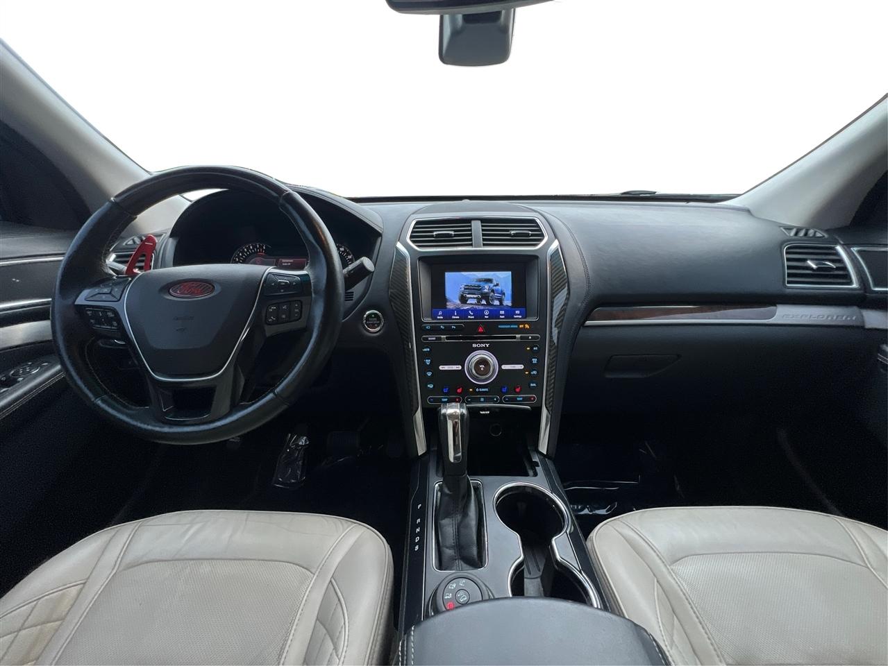 Ford Explorer 4WD 4dr Platinum 2016