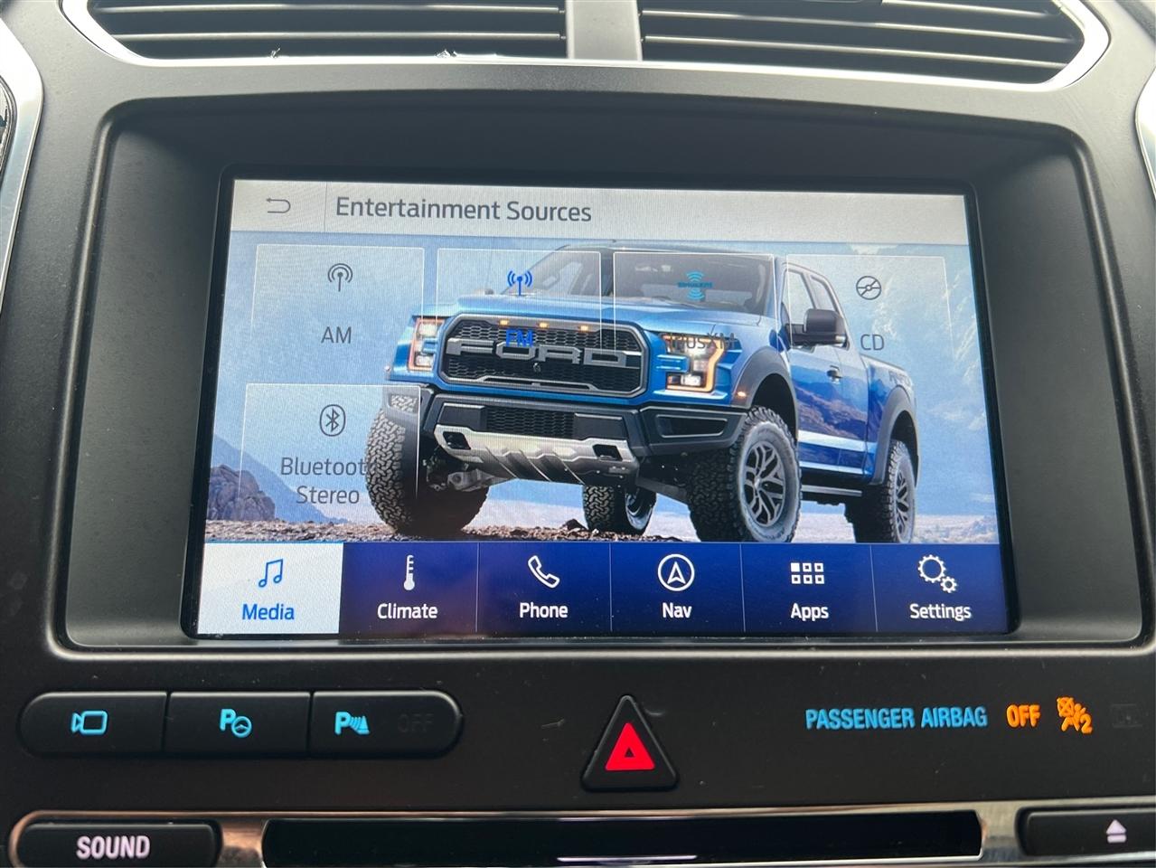 Ford Explorer 4WD 4dr Platinum 2016