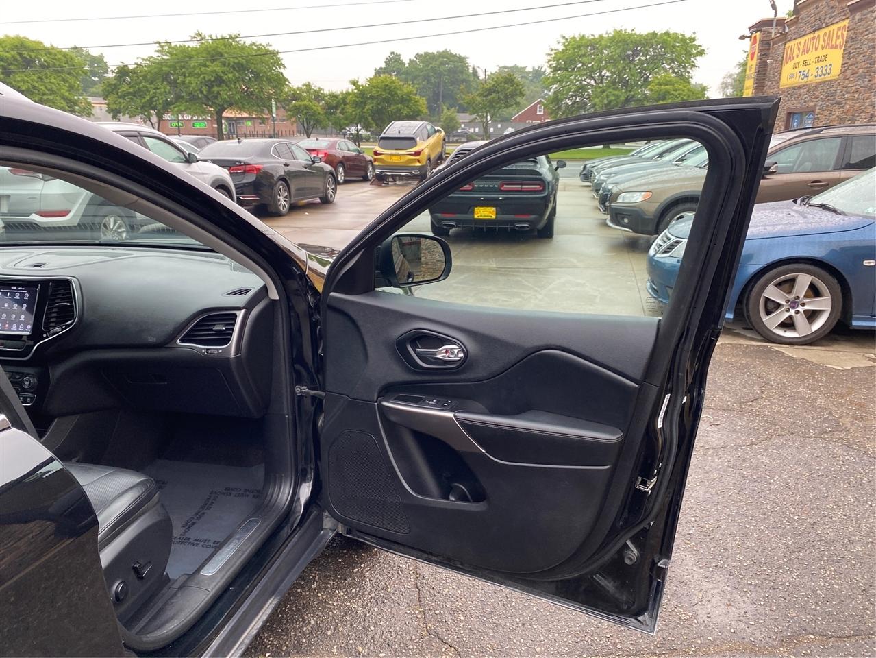 Jeep Cherokee Limited FWD 2019