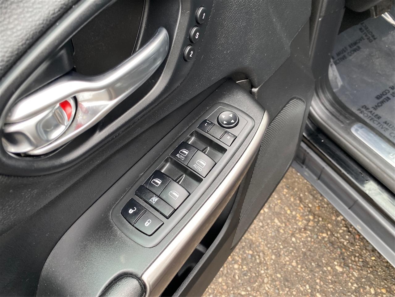 Jeep Cherokee Limited FWD 2019