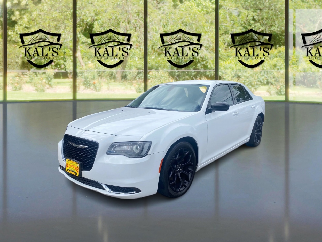 2020 Chrysler 300 Touring