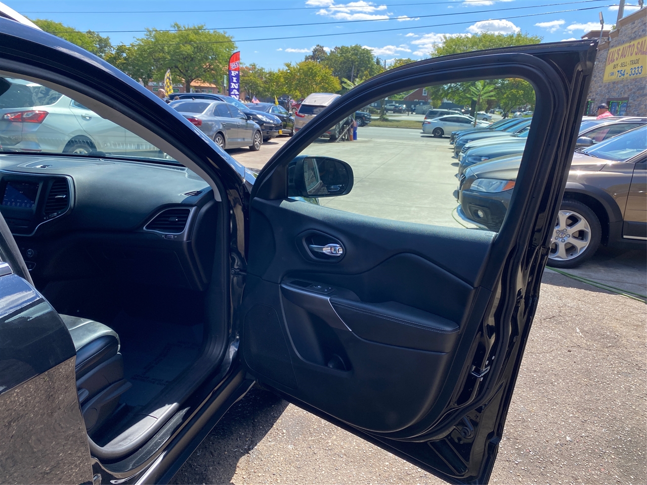 Jeep Cherokee Latitude Plus 4WD 2019