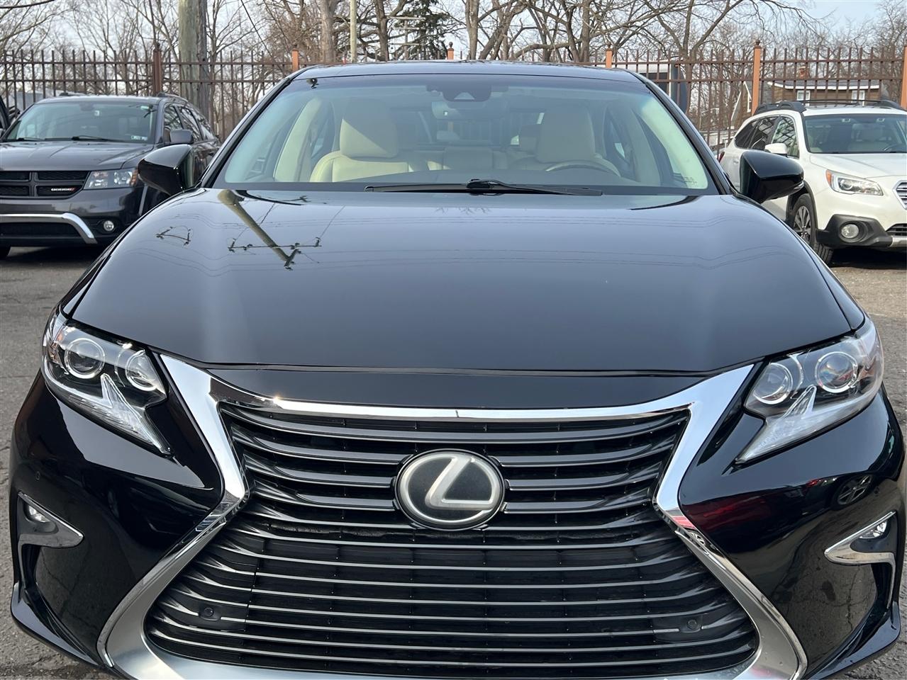 Lexus ES 350 4dr Sdn 2016