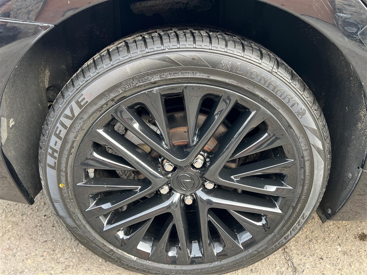 Lexus ES 350 4dr Sdn 2016