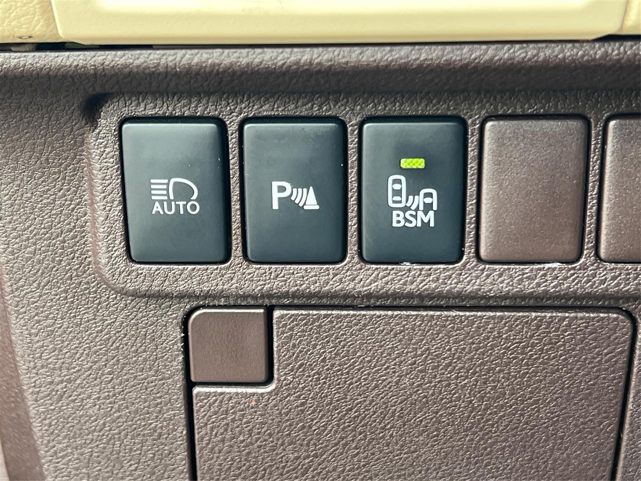 Lexus ES 350 4dr Sdn 2016