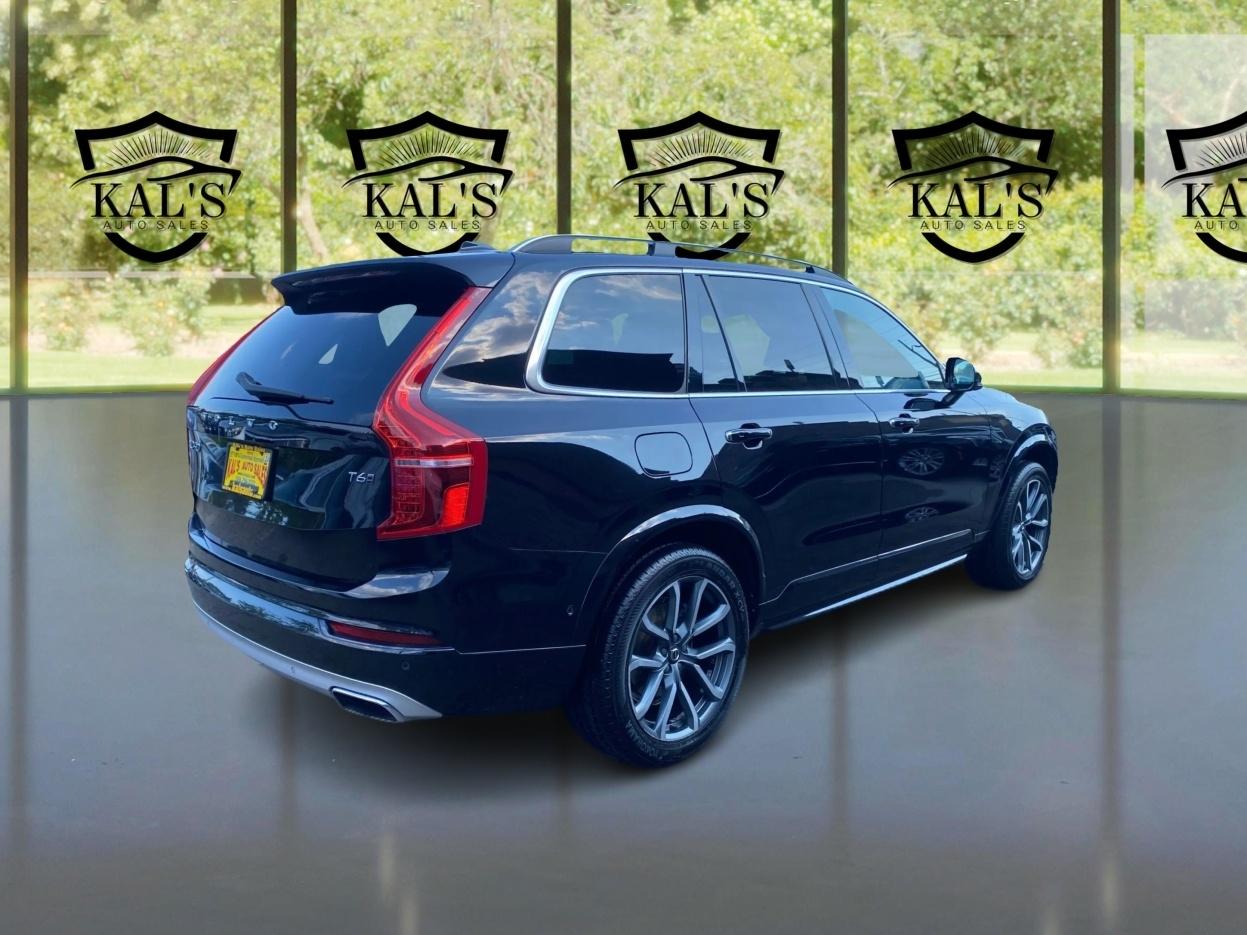 Volvo XC90 T6 AWD 7-Passenger Momentum 2018