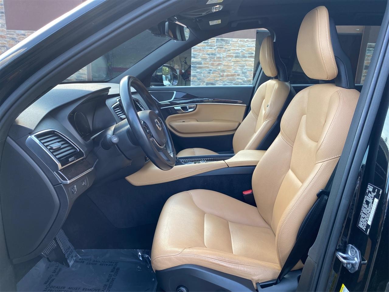 Volvo XC90 T6 AWD 7-Passenger Momentum 2018