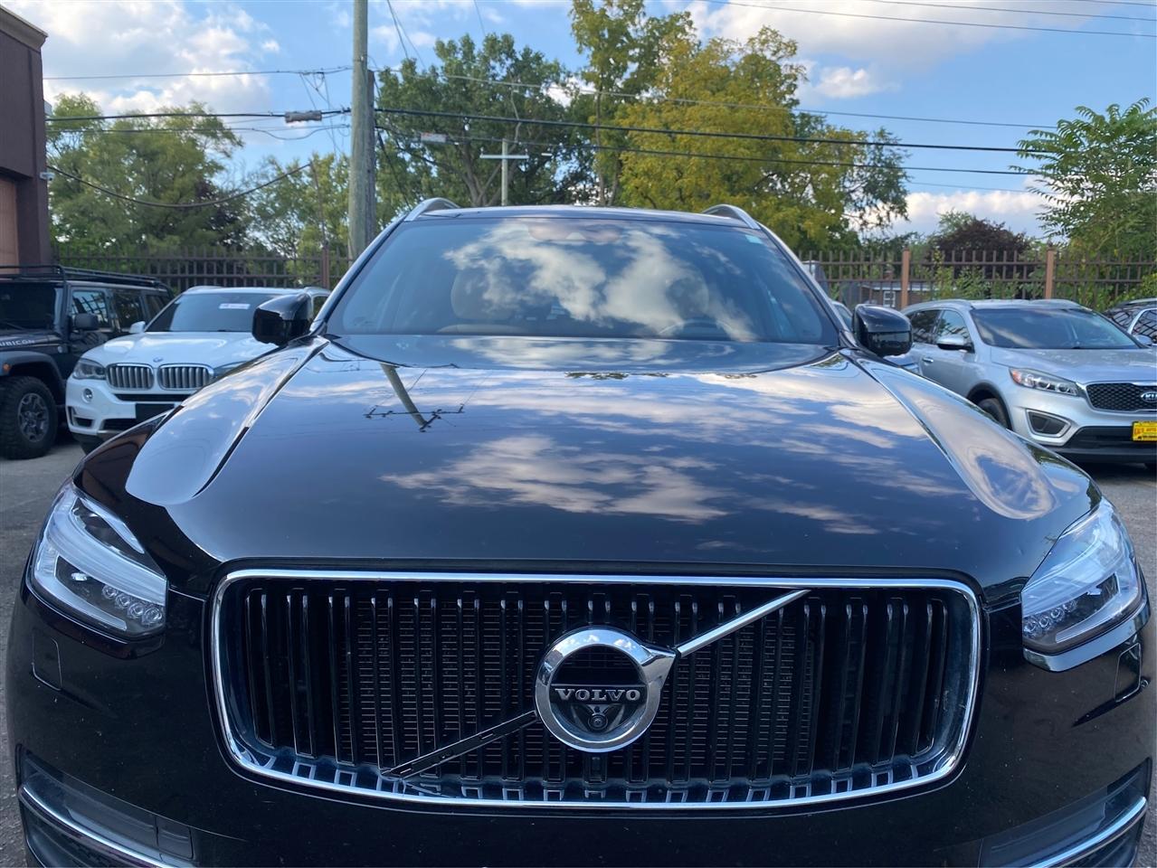 Volvo XC90 T6 AWD 7-Passenger Momentum 2018