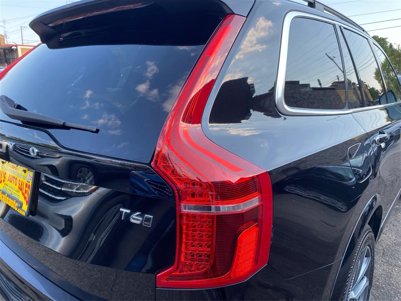 Volvo XC90 T6 AWD 7-Passenger Momentum 2018