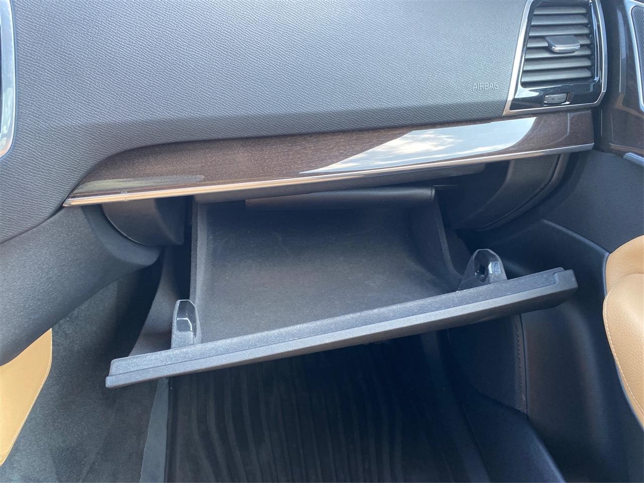 Volvo XC90 T6 AWD 7-Passenger Momentum 2018