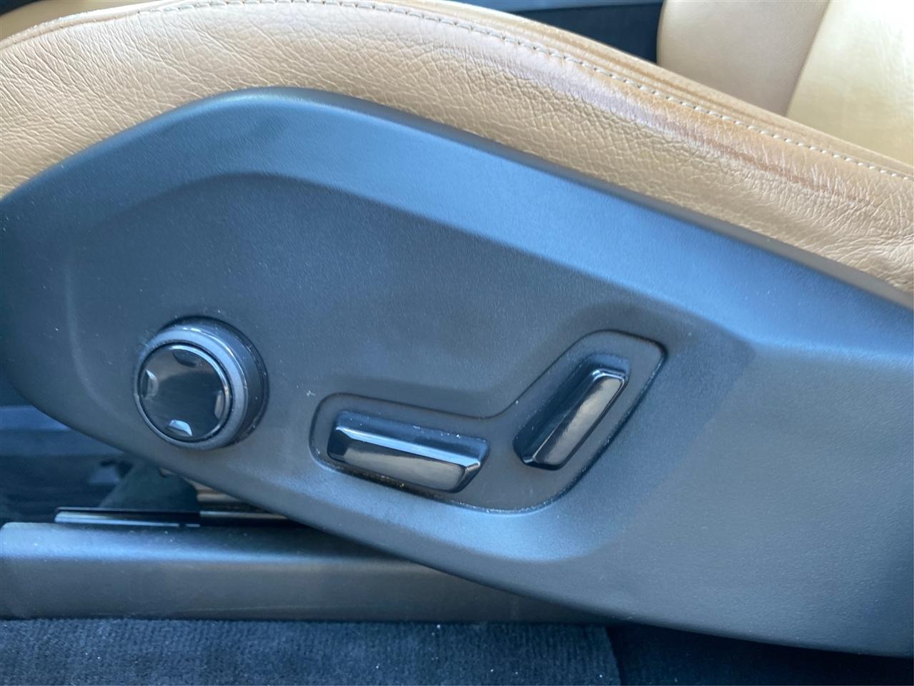 Volvo XC90 T6 AWD 7-Passenger Momentum 2018