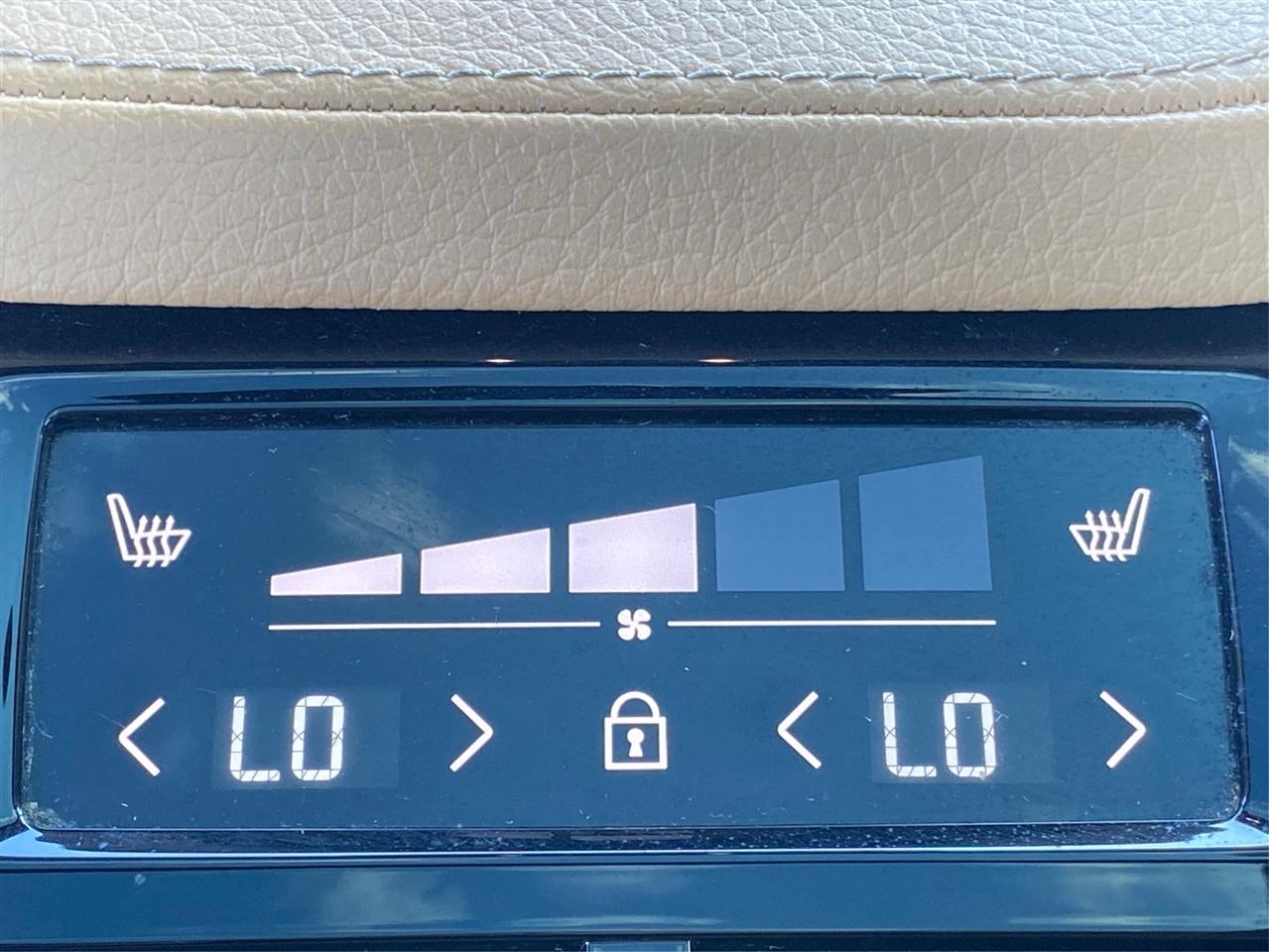 Volvo XC90 T6 AWD 7-Passenger Momentum 2018