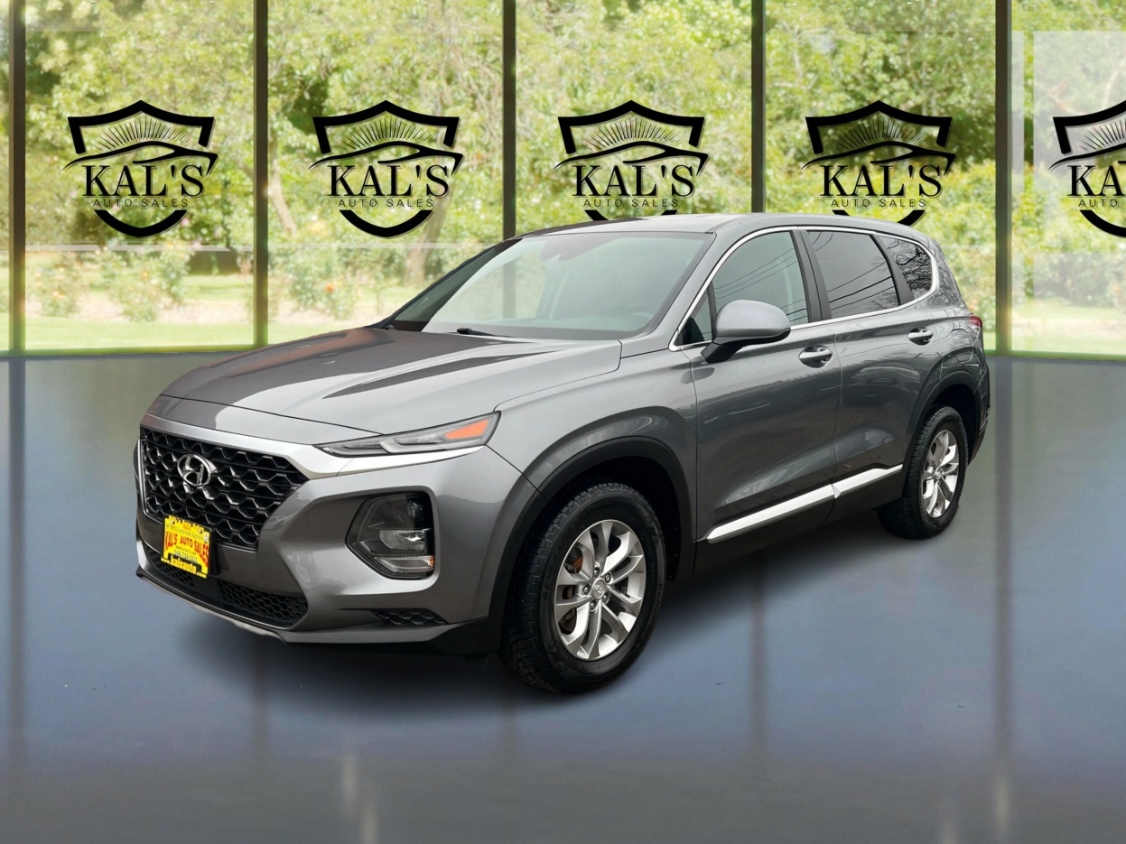 2019 Hyundai Santa Fe SE's photo