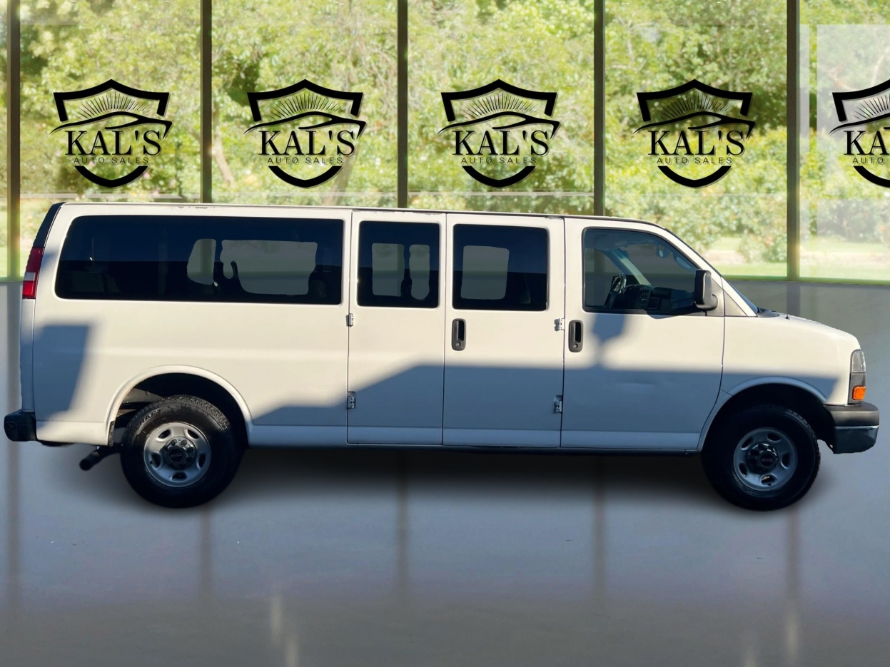 GMC Savana LT G3500 Extended 2014