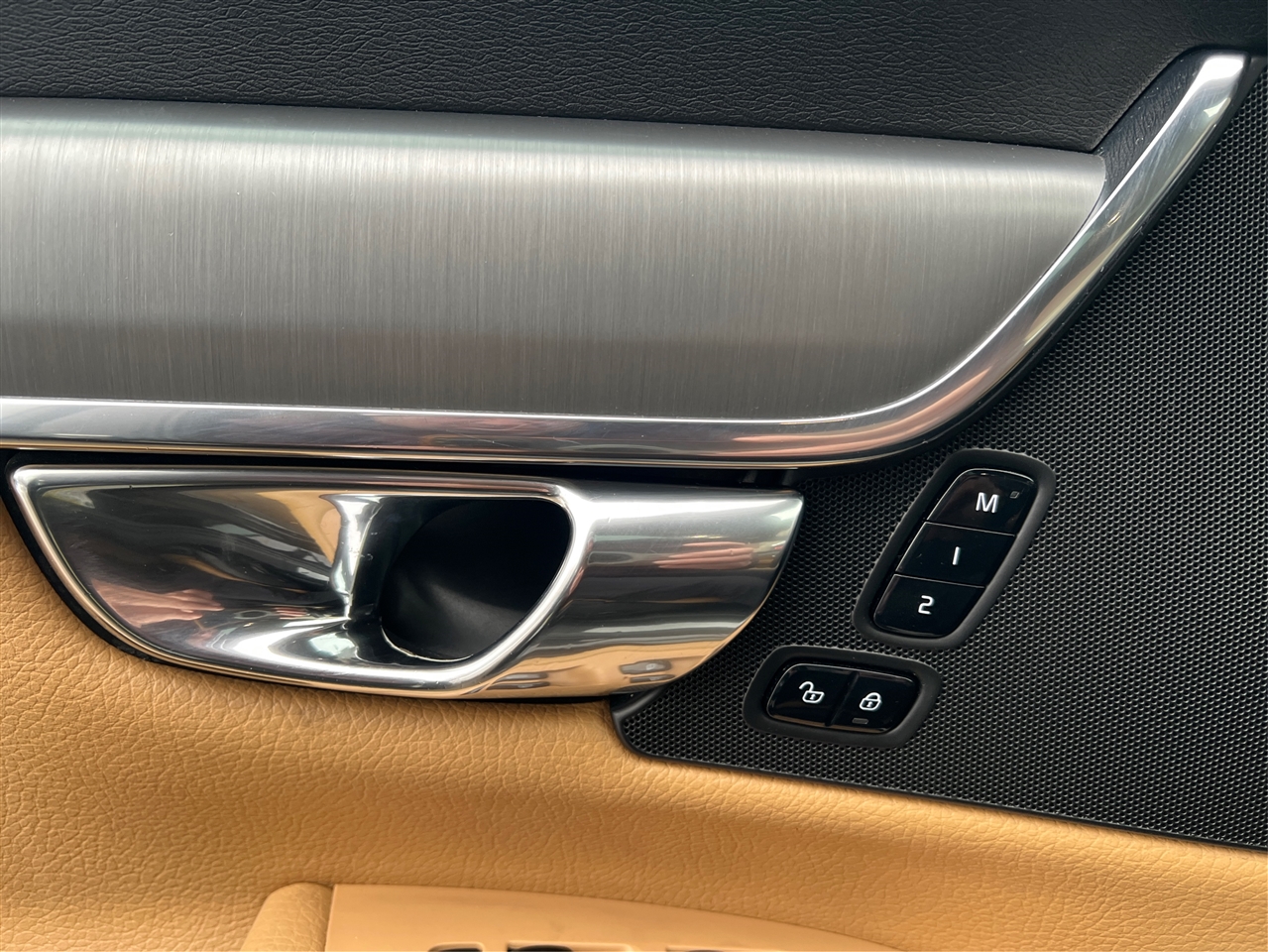 Volvo S90 T6 Momentum AWD 2017